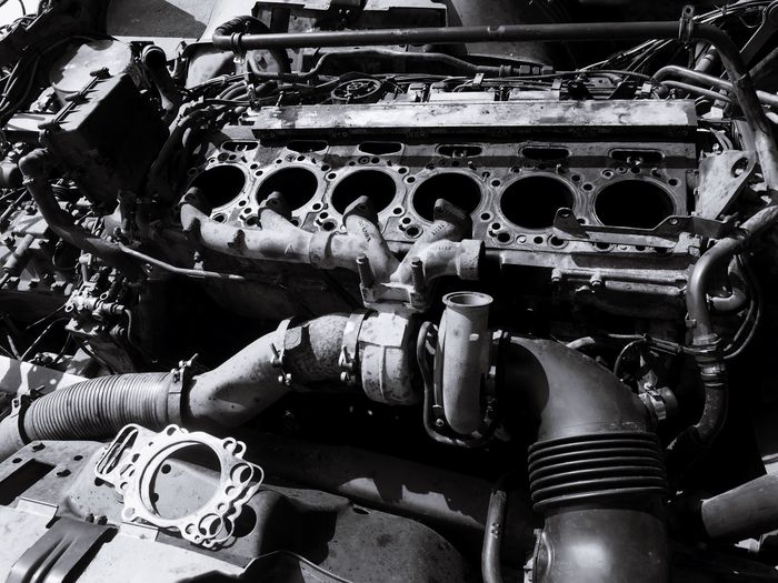 Kamion motor-k